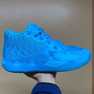 PUMA LaMelo Ball MB.01 Men’s Basketball Sneakers “Blue” Size 11